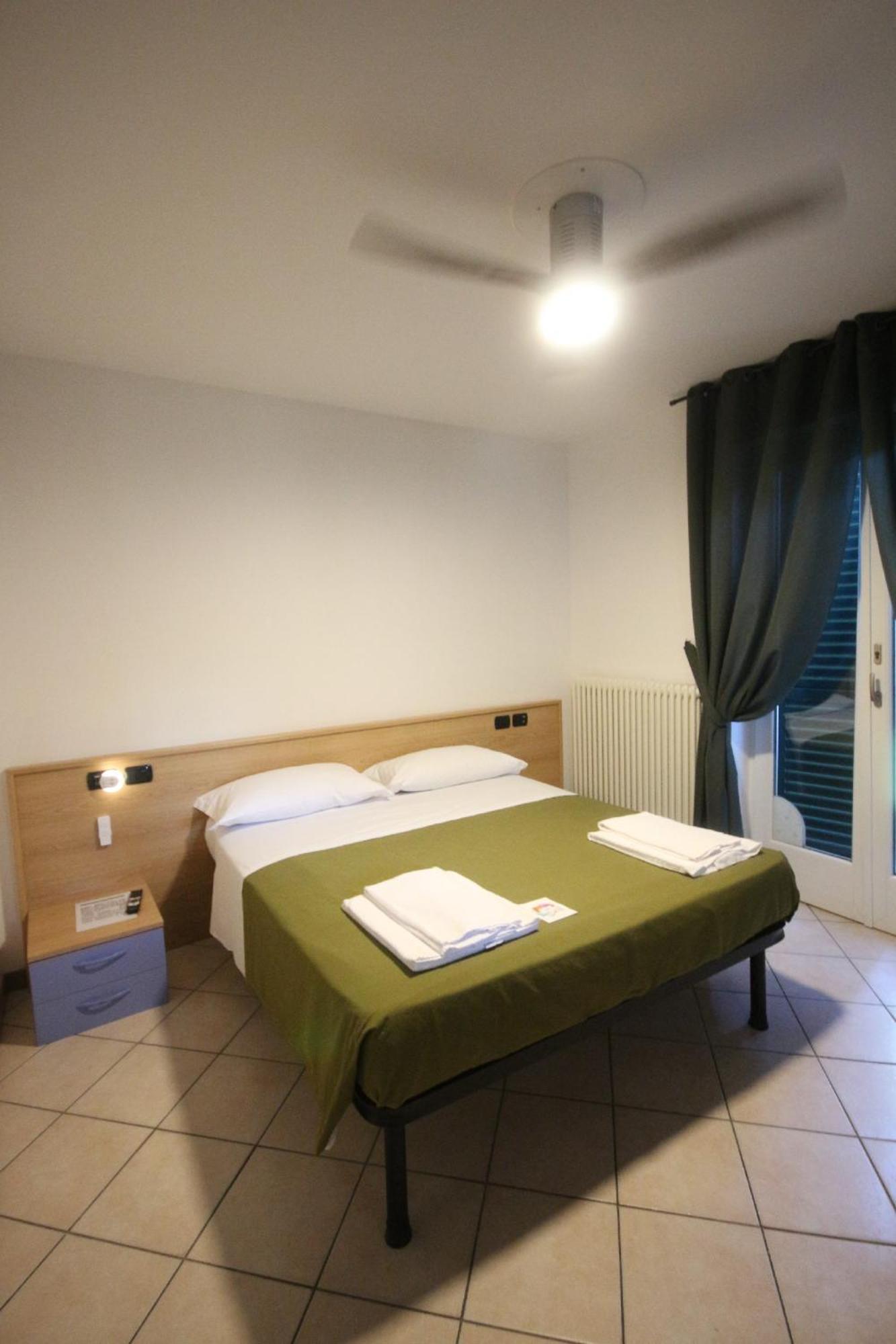 B&B Casa Wanda Since 1999 Riva del Garda Eksteriør billede