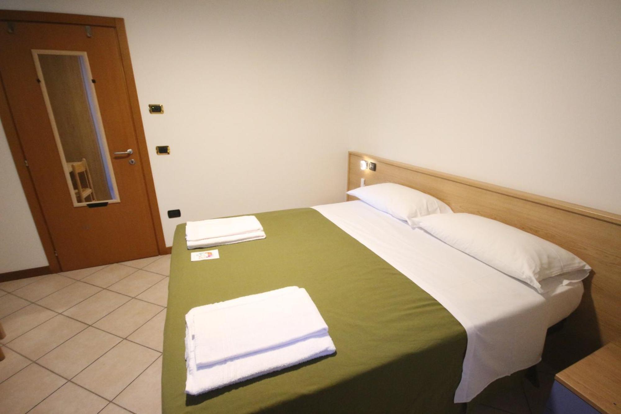 B&B Casa Wanda Since 1999 Riva del Garda Eksteriør billede