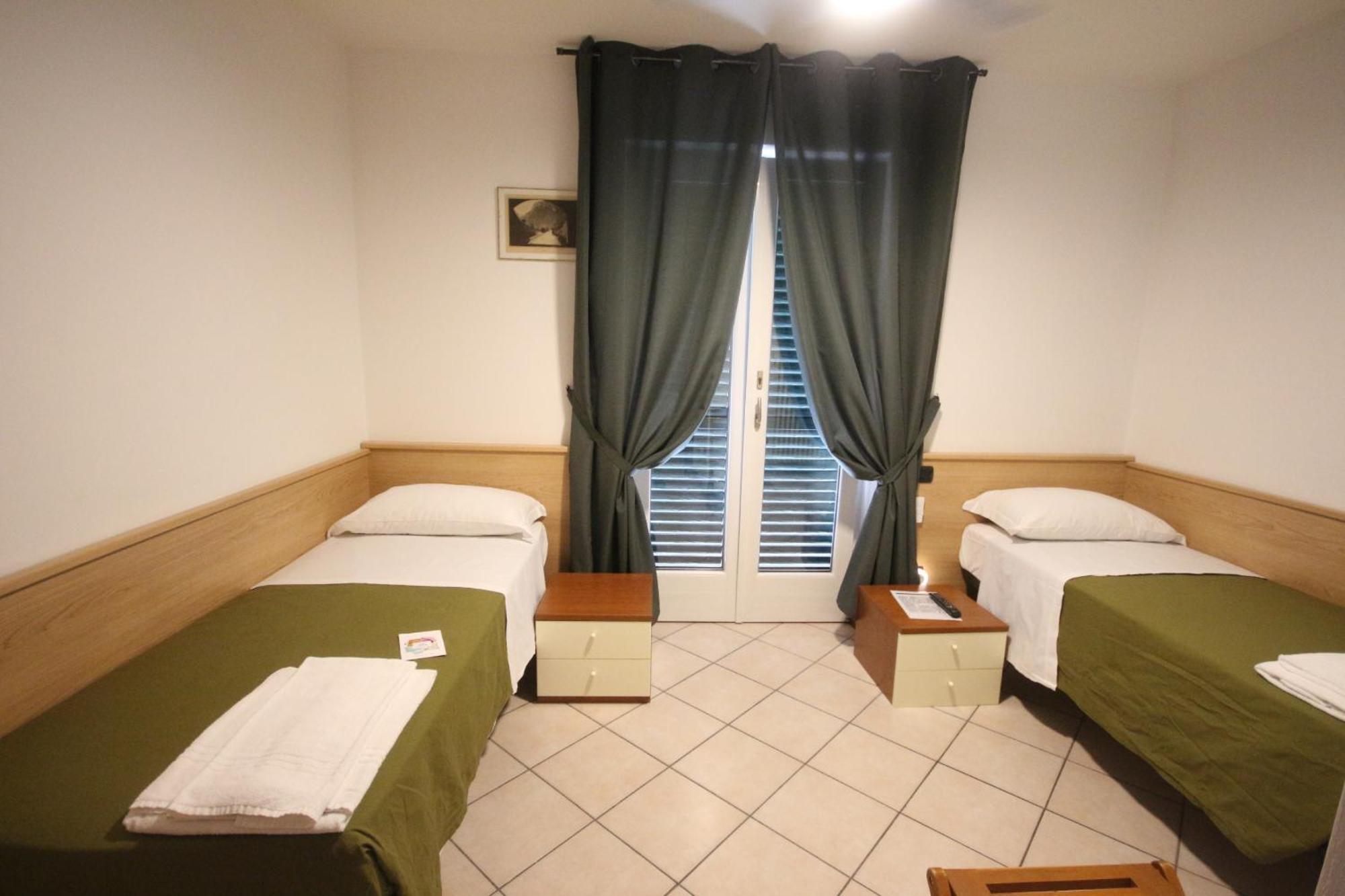 B&B Casa Wanda Since 1999 Riva del Garda Eksteriør billede