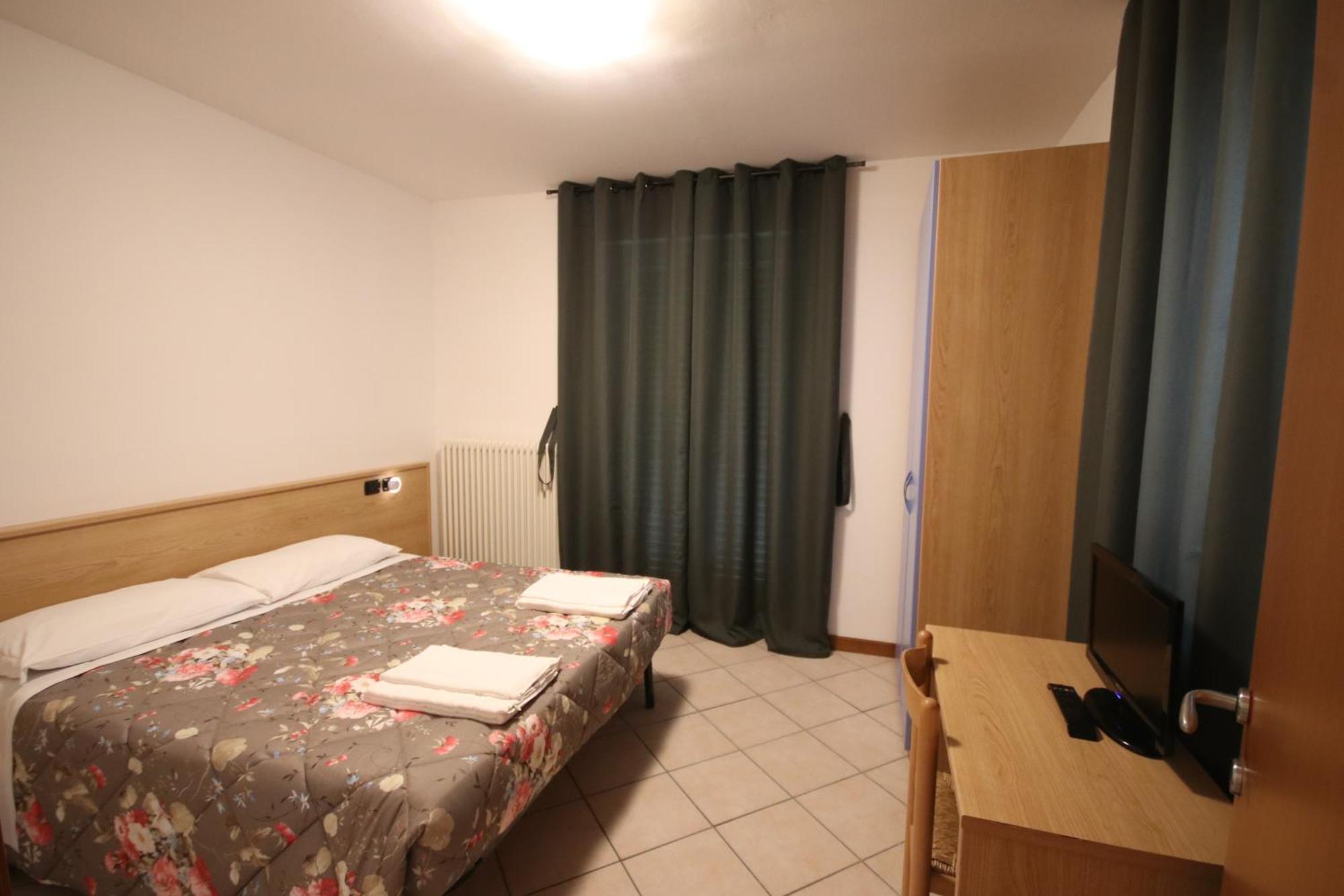 B&B Casa Wanda Since 1999 Riva del Garda Værelse billede