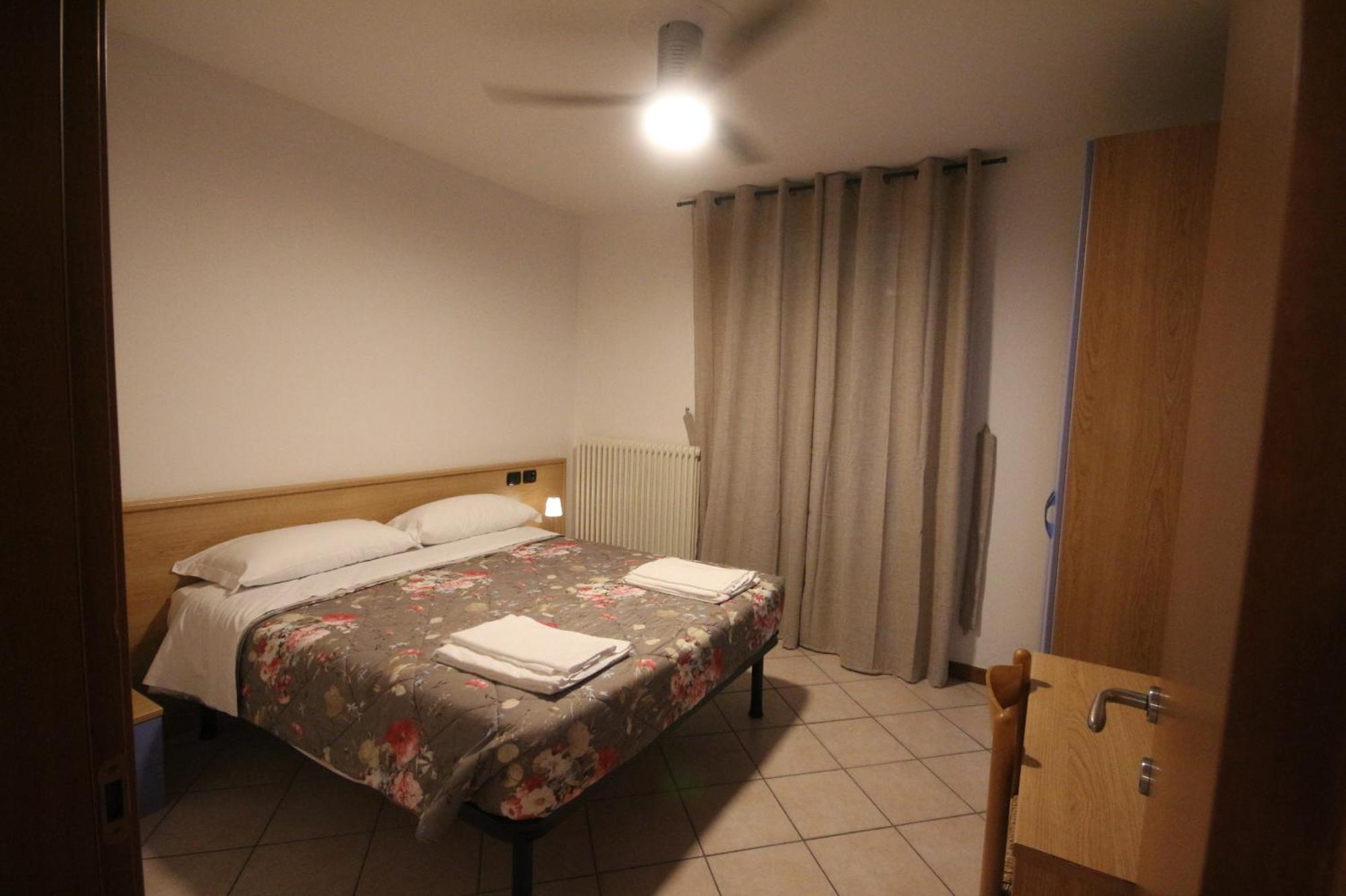 B&B Casa Wanda Since 1999 Riva del Garda Værelse billede